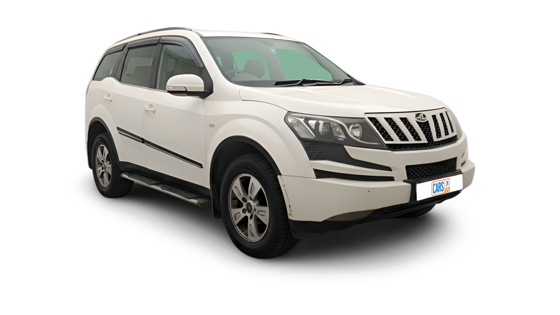 Mahindra XUV500-img